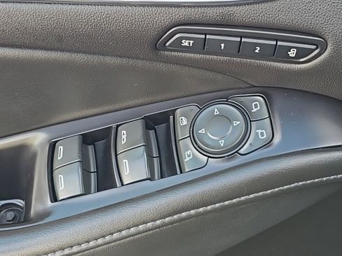 Used 2020 Buick Enclave Avenir w/ Avenir Technology Package image 17