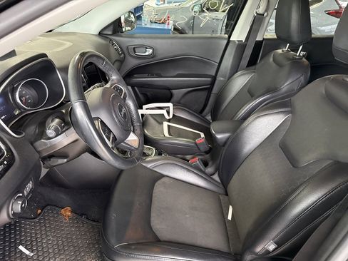 Used 2019 Jeep Compass Altitude image 9