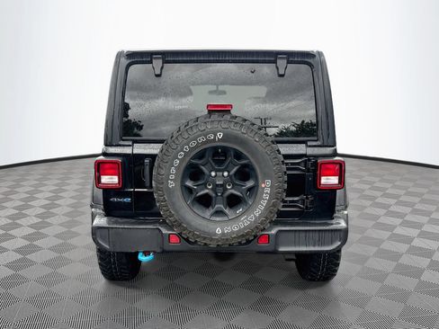 Used 2023 Jeep Wrangler Unlimited w/ Cold Weather Group AWD/4WD image 7