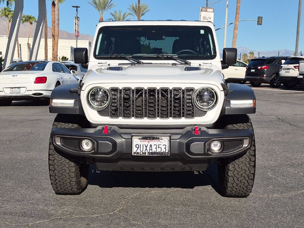 Used 2025 Jeep Wrangler Unlimited Rubicon AWD/4WD image 7