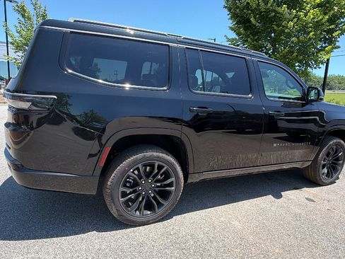 New 2026 Jeep Grand Wagoneer Summit AWD/4WD image 8