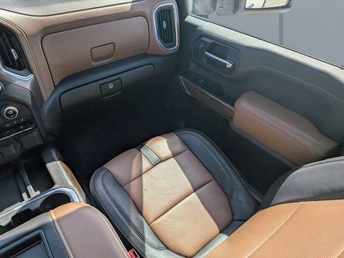 Used 2020 Chevrolet Silverado 2500 High Country w/ Z71 Off-Road Package image 17