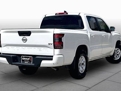 Certified 2024 Nissan Frontier SV w/ Tow Package RWD image 13