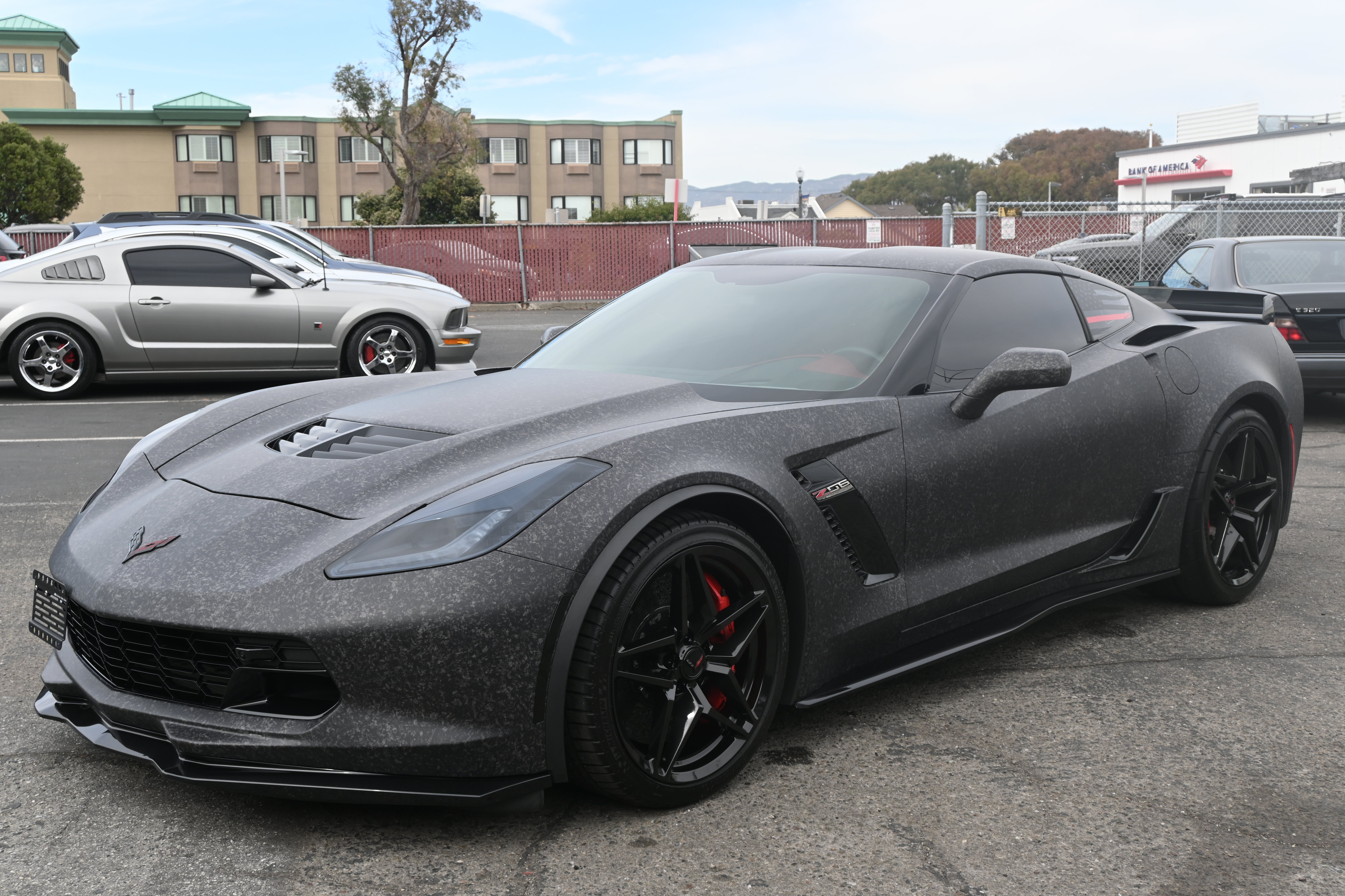 Used 2016 Chevrolet Corvette Z06 w/ 3LZ Preferred Equipment Group RWD image 1