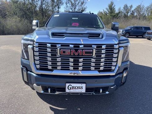 New 2026 GMC Sierra 2500 Denali w/ Denali Reserve Package AWD/4WD image 2