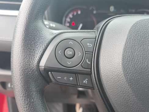 Used 2025 Toyota RAV4 LE FWD image 19