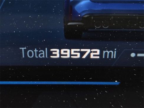 Used 2023 BMW M3 image 27