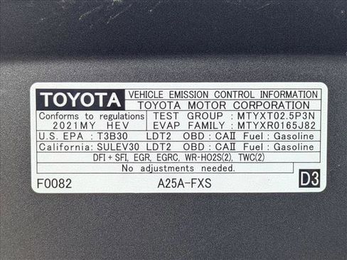 Used 2021 Toyota RAV4 Limited image 26