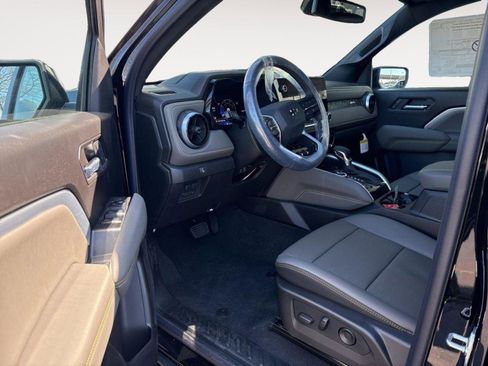 New 2026 Chevrolet Colorado ZR2 w/ Technology Package AWD/4WD image 7