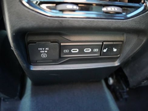 Certified 2026 Jeep Grand Cherokee Limited w/ Limited Altitude Package AWD/4WD image 19