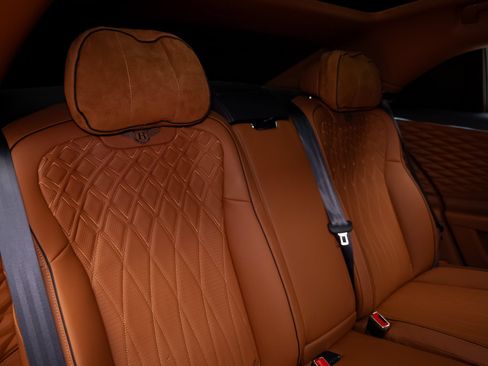 Used 2022 Bentley Flying Spur V8 AWD/4WD image 68