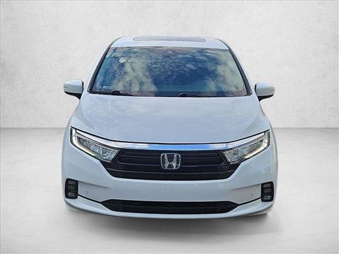 Used 2022 Honda Odyssey Touring image 2