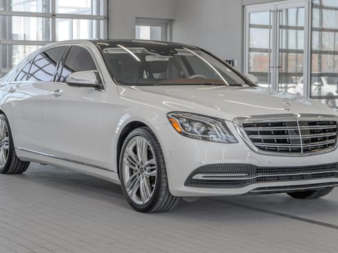 Used 2018 Mercedes-Benz S 560 Sedan image 21
