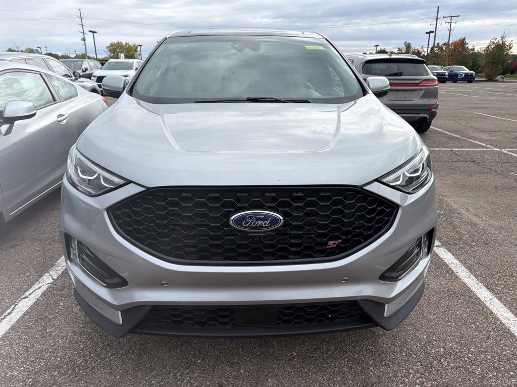 Used 2020 Ford Edge ST w/ Equipment Group 401A AWD/4WD image 2