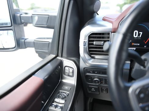 Used 2022 Ford F150 Lariat w/ Max Trailer Tow Package AWD/4WD image 23