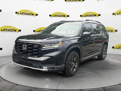 Used 2025 Honda Pilot TrailSport