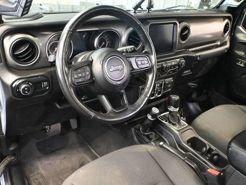 Used 2023 Jeep Gladiator Sport AWD/4WD image 14