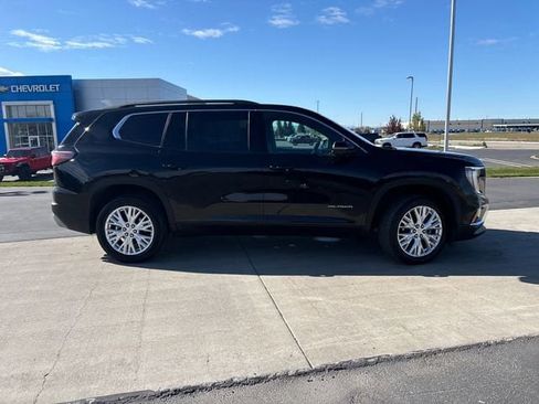 Certified 2024 GMC Acadia Elevation AWD/4WD image 3