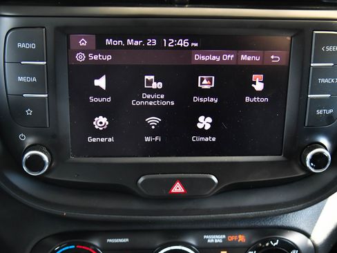 Used 2023 Kia Soul LX image 19