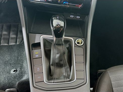 Used 2025 Volkswagen Jetta S image 24