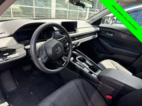 Used 2023 Honda Accord EX image 27