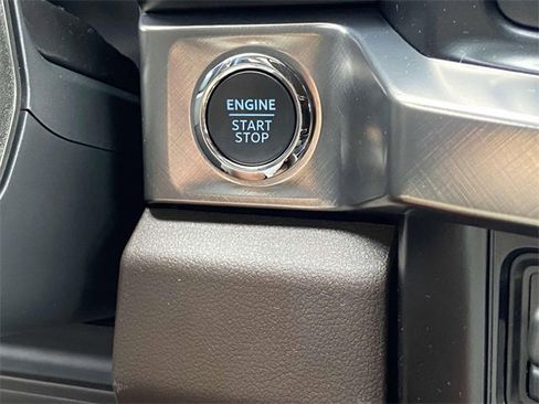 New 2025 Ford F250 King Ranch w/ Chrome Package image 19