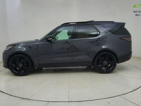 Used 2024 Land Rover Discovery Metropolitan Edition AWD/4WD image 75