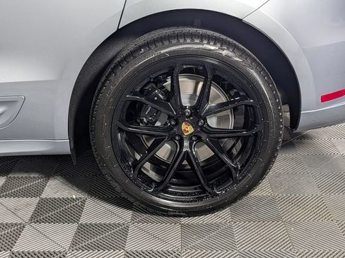 New 2026 Porsche Macan GTS AWD/4WD image 12