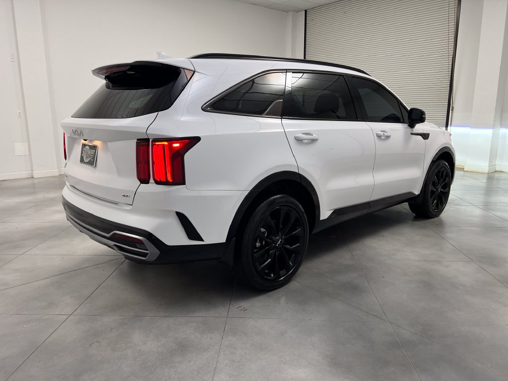 Used 2023 Kia Sorento SX AWD/4WD image 9