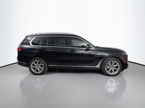 Certified 2026 BMW X7 xDrive40i w/ Climate Comfort Package AWD/4WD image 4