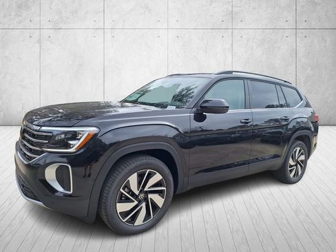 New 2026 Volkswagen Atlas SE image 9