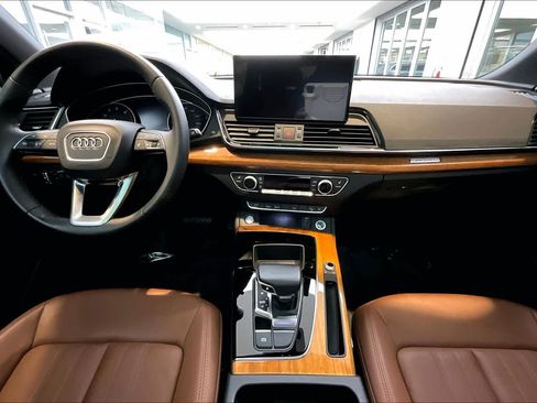 Certified 2023 Audi Q5 2.0T Premium w/ Convenience Package image 15