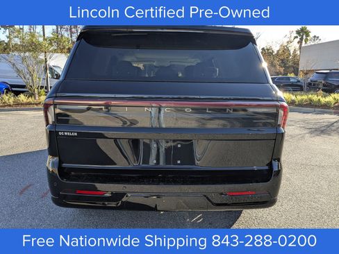 Certified 2025 Lincoln Navigator Reserve image 5
