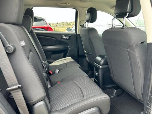 Used 2018 Dodge Journey SXT w/ Connectivity Group FWD image 27
