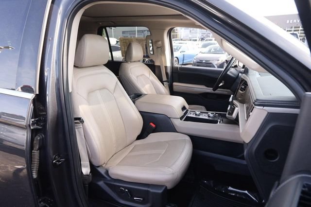 Used 2023 Ford Expedition Limited AWD/4WD image 29