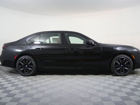 New 2026 BMW i7 xDrive60 w/ Executive Package AWD/4WD image 2