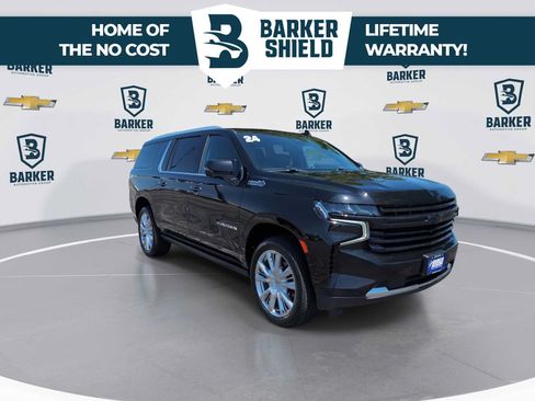 Used 2023 Chevrolet Suburban High Country AWD/4WD image 2