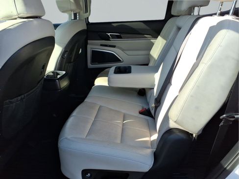 Used 2022 Kia Telluride EX image 24