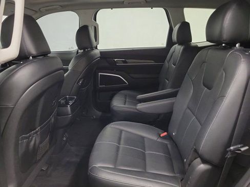 Used 2021 Kia Telluride EX w/ EX Premium Package FWD image 12