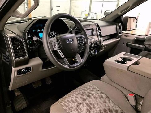Used 2017 Ford F150 XLT AWD/4WD image 12