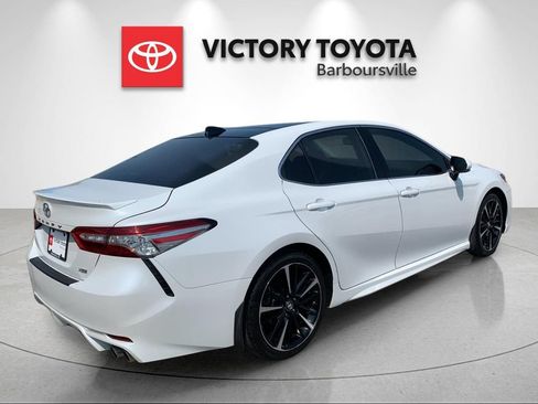 Used 2019 Toyota Camry XSE FWD image 7