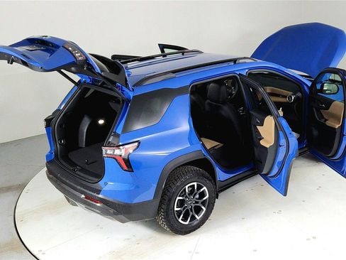 Used 2025 Chevrolet Equinox ACTIV w/ Convenience Package III image 26