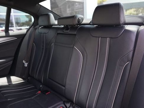 Used 2020 BMW M550i xDrive AWD/4WD image 12