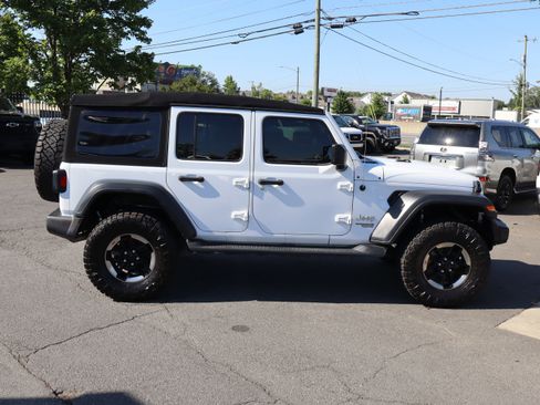 Used 2018 Jeep Wrangler Unlimited Sport S AWD/4WD image 11