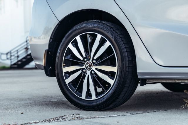 Used 2018 Honda Fit EX image 53