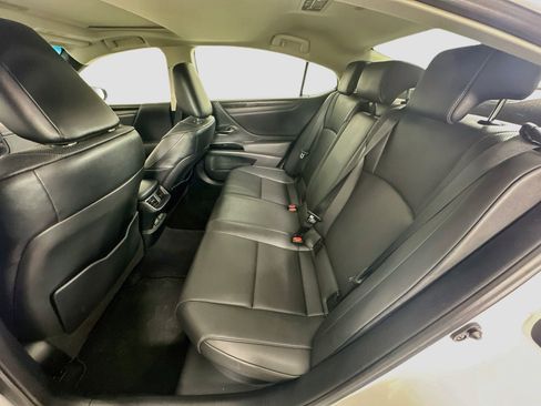 Used 2022 Lexus ES 300h w/ Premium Package FWD image 29