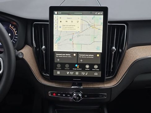 New 2026 Volvo XC60 B5 Plus w/ Climate Package AWD/4WD image 15