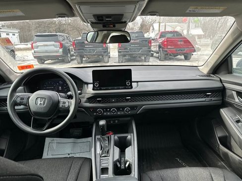Used 2024 Honda Accord EX image 12