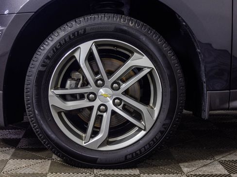 Used 2016 Chevrolet Equinox LTZ w/ Enhanced Convenience Package image 47