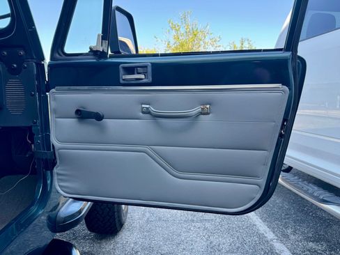 Used 1995 Jeep Wrangler Rio Grande AWD/4WD image 95